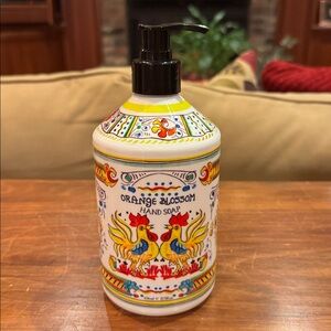 NEW! Deruta Hand Soap Home and Body Company 21.5 fl oz Orange Blossom Roosters